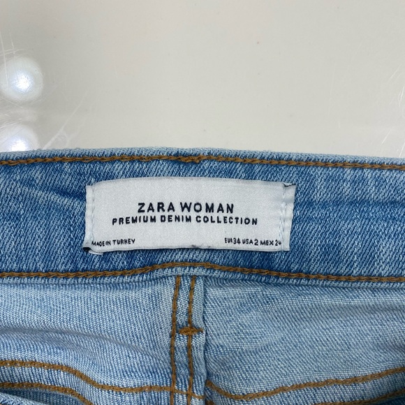 Zara High Waisted Jeans size 2 - Picture 2 of 7